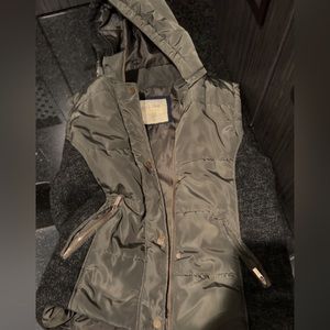 Ci Sono female vest. Very lightly warn, olive green with good